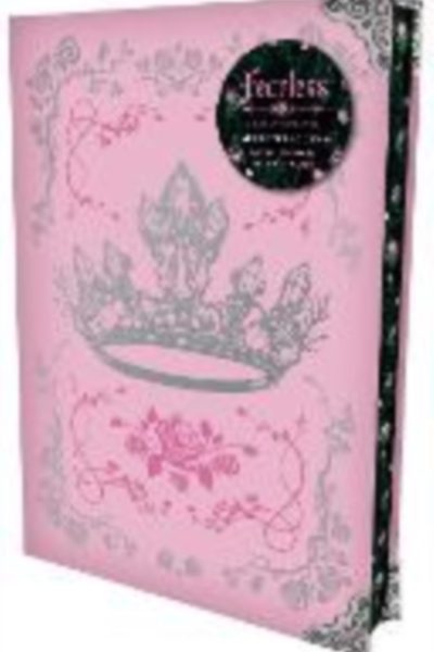 Lauren Roberts: Fearless Journal by Insight Editions